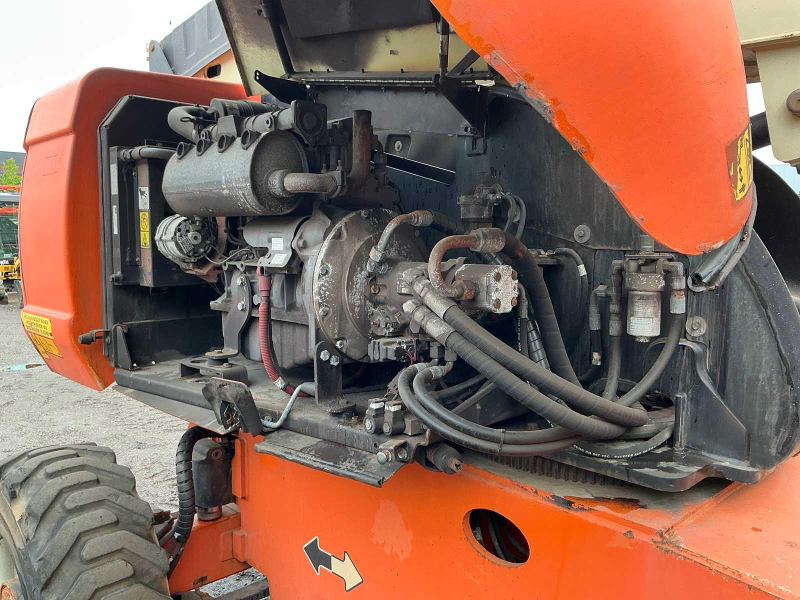 Telescopic Boom Lift - View 2
